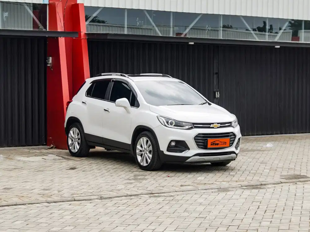 Chevrolet Trax LTZ 1.4 Turbo 2017 putih matic