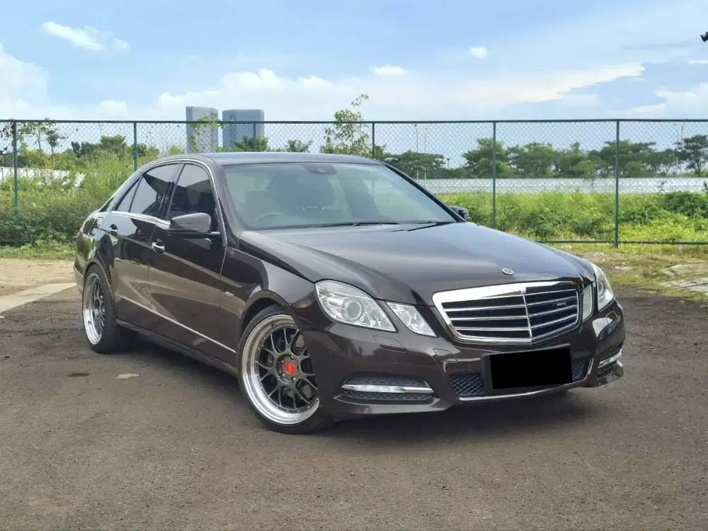 Mercedes-Benz E250 1.8 Avantgarde CGI 2011