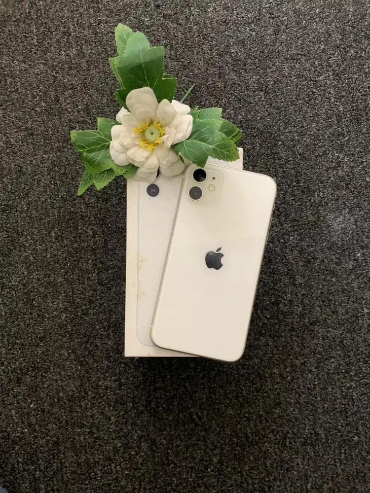 iPhone 11 128GB Fullset bergaransi menerima kredit dan tukar tambah