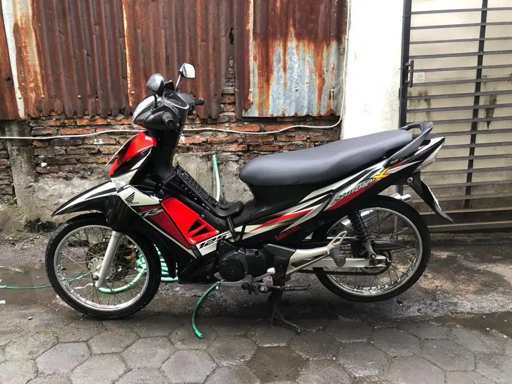Supra x 125 karbu tahun 2012