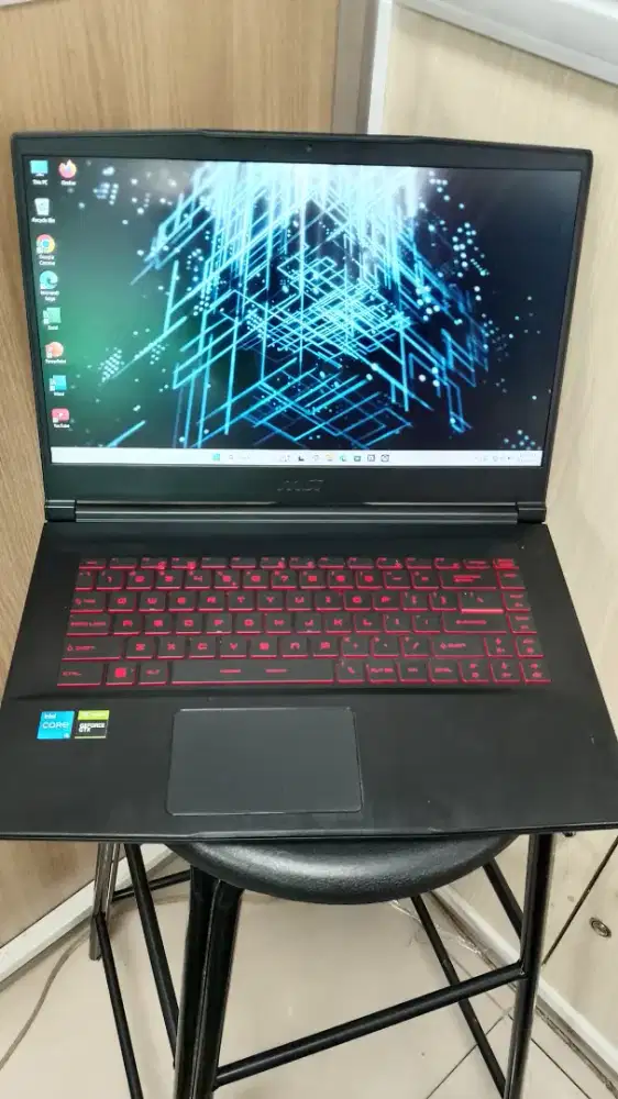 Laptop MSI GF63 Thin 11SC