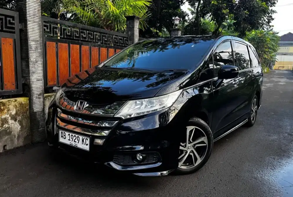 Dijual Odysey 2015 E AT sunroof AB Mbbantul