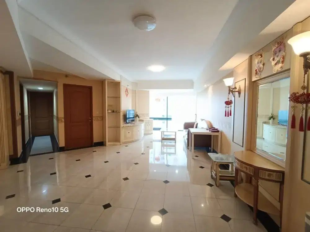 JUAL CEPAT! Apartemen Taman Anggrek