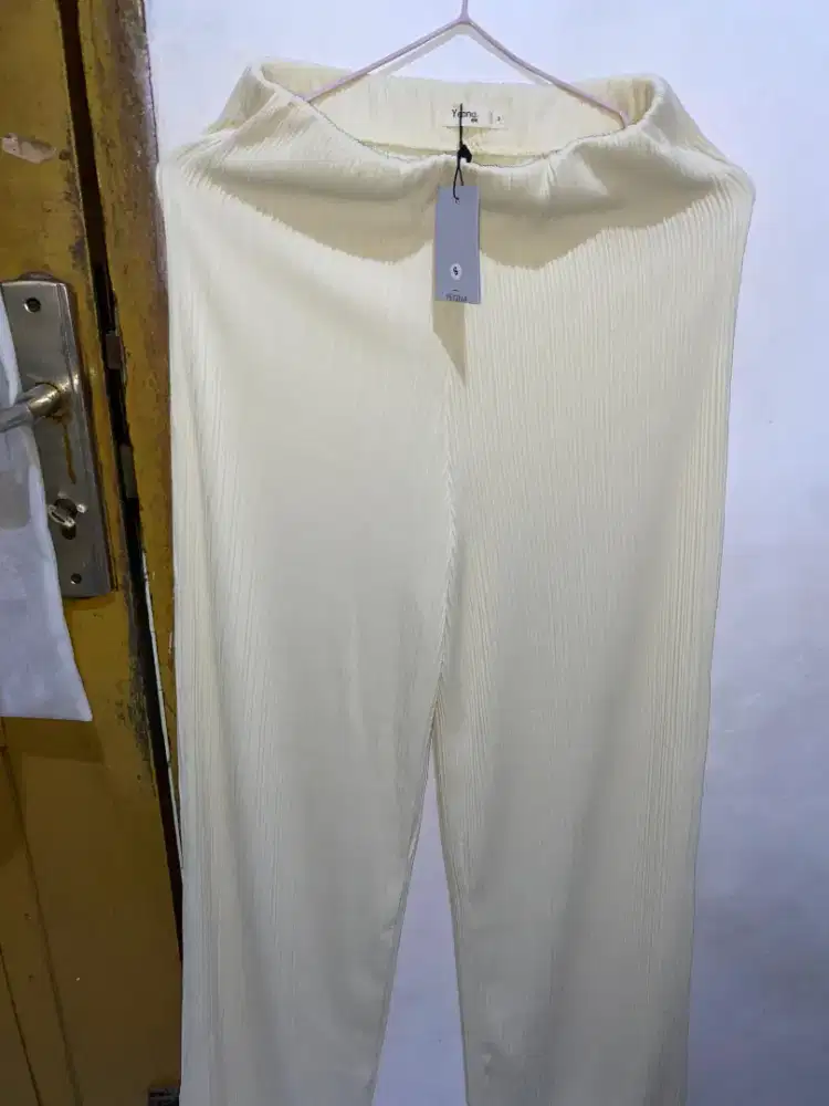 Seine pleats pants YEONA