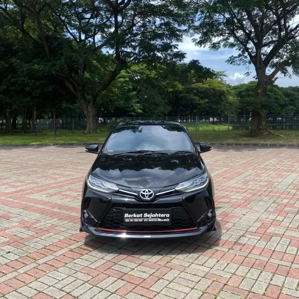 Toyota yaris GR sport 1.5 hitam automatic 2020 full orisinil surabaya