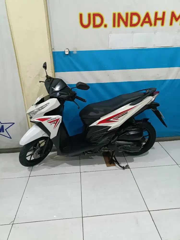 Honda VARIO 125 ESP CBS SPORTY FI ECO 2015 TIDAK BISA KREDIT TAHUN TUA