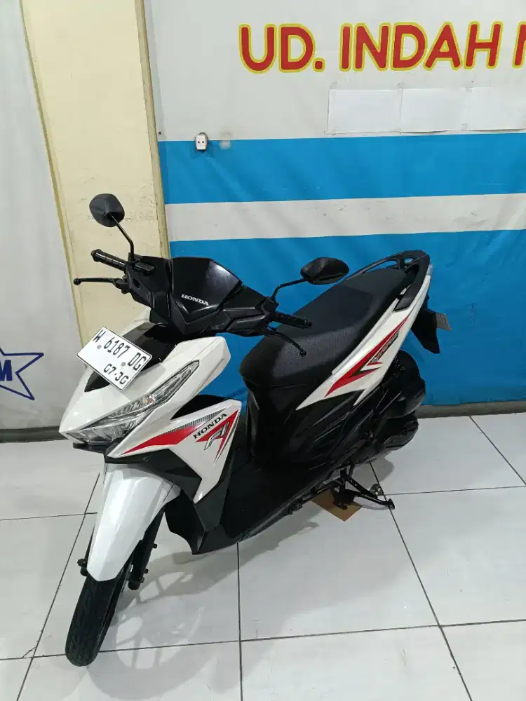 2015 HONDA VARIO ESP CBS SPORTY FI ECO 125 TIDAK BISA KREDIT TAHUN TUA