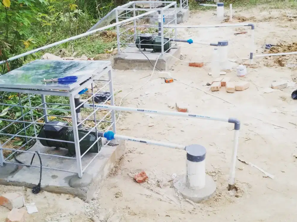 INSTALASI PIPA AIR-SUMUR BOR-POMPA AIR (PEMASANGAN)-FILTER AIR