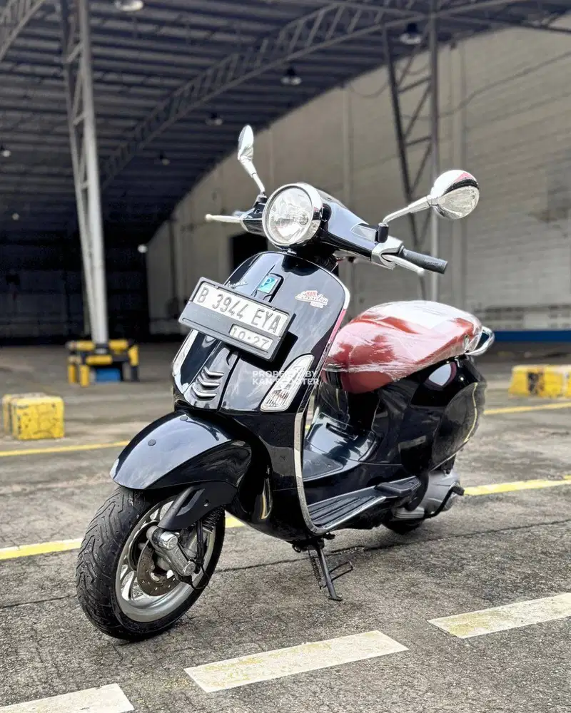 JUAL MURAH VESPA PRIMAVERA 150 3V 2014 MULUS