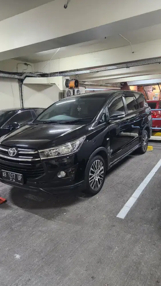 Innova reborn hitam automatic variasi++