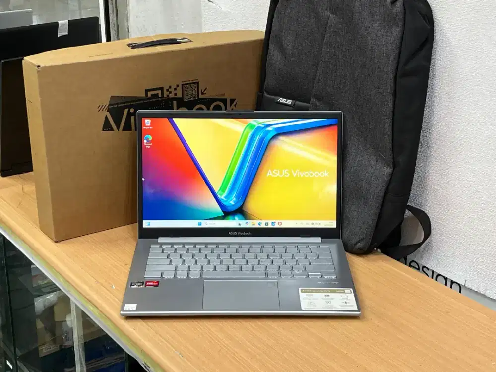 ASUS VIVOBOOK Go E1404F  AMD RYZEN 3-7320U RAM 8GB SSD 512GB