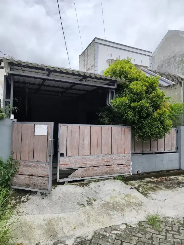 Dijual Rumah Perumahan Palempertiwi full renov