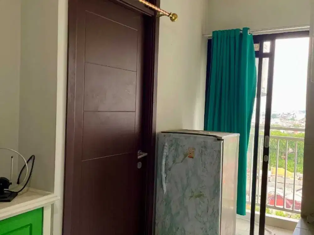 Disewakan 1 Unit Apartemen Strategis di Lagoon Betos, Bekasi.