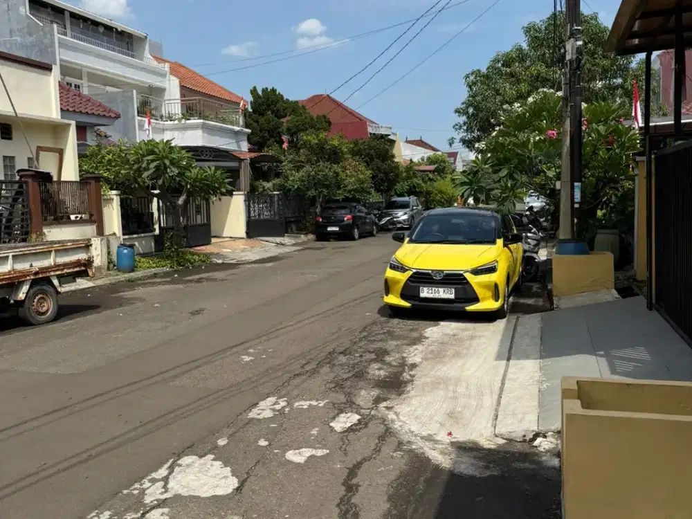Disewakan Rumah Baru di Boulevard Hijau Harapan  Indah Bekasi
