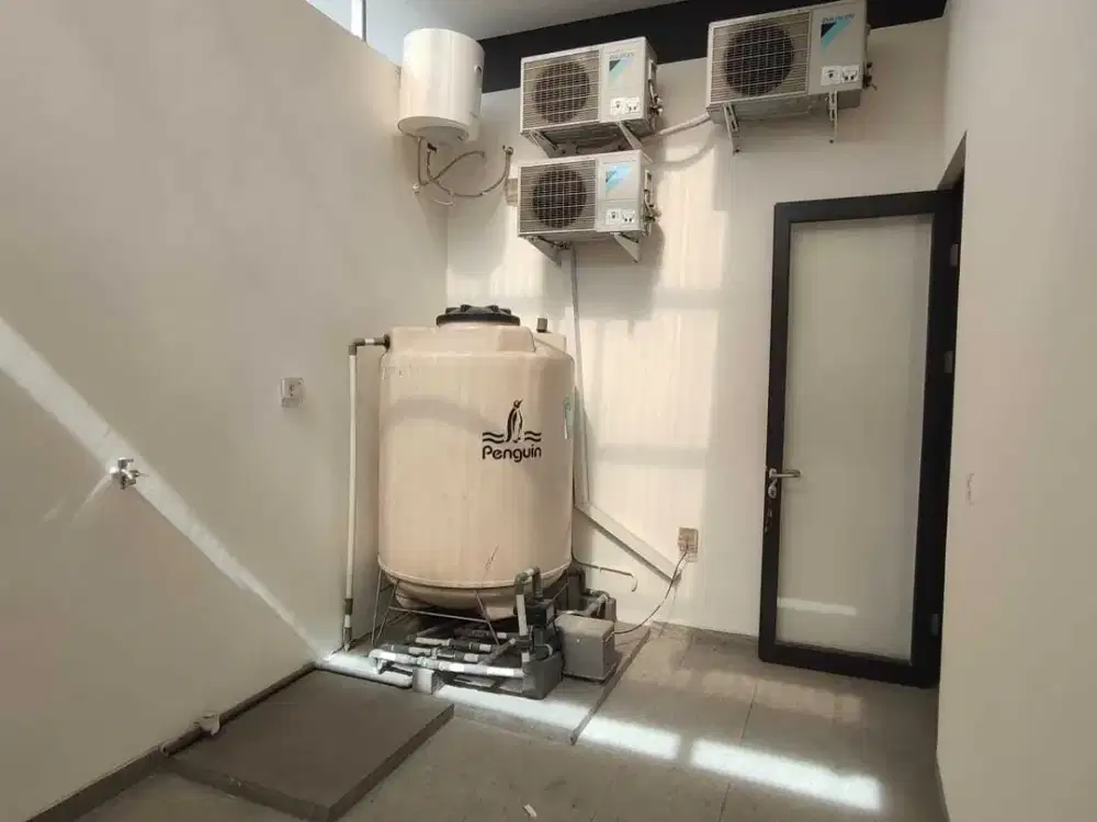 Dijual rumah bagus di JGC Cakung Jakarta Timur