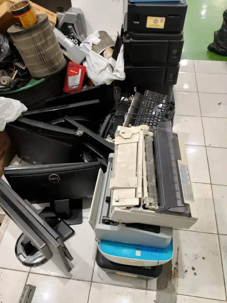 Menerima jual beli barang bekas