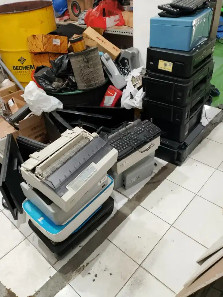 Menerima jual beli barang bekas