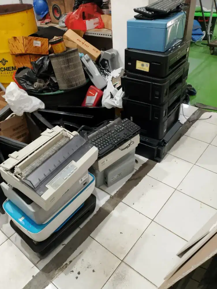 Menerima jual beli barang bekas