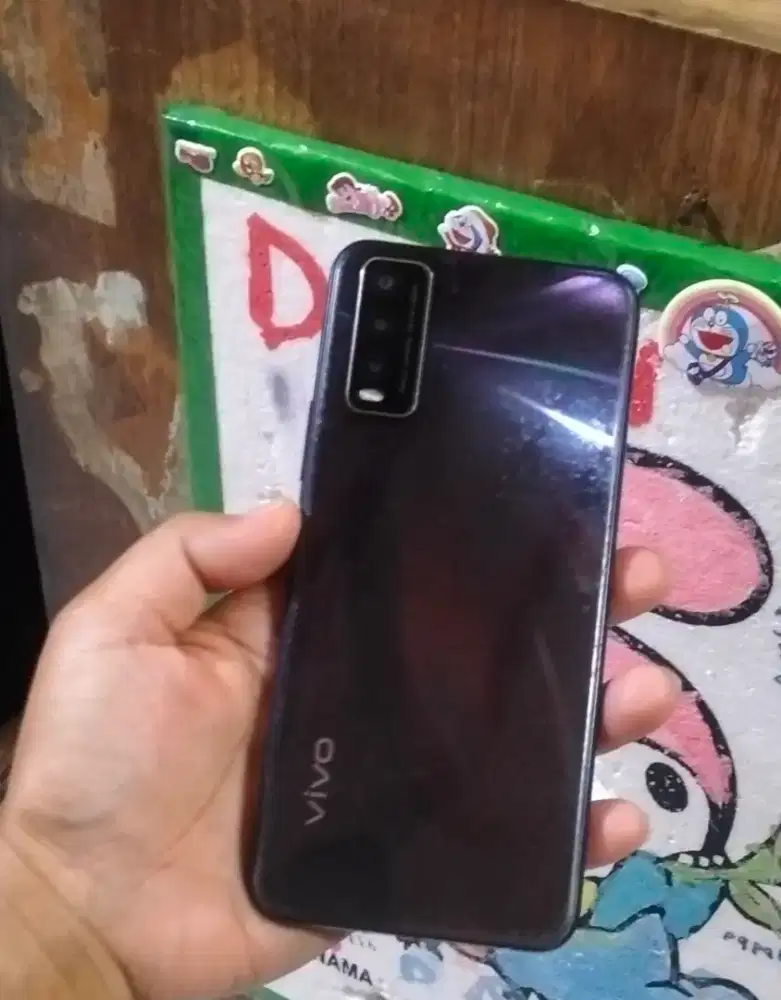 Vivo y20s G ram 4+1/128!.