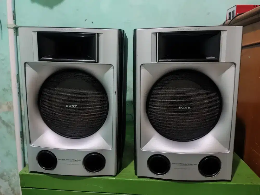 Dijual Speaker Sony Bass Gleeerrrr