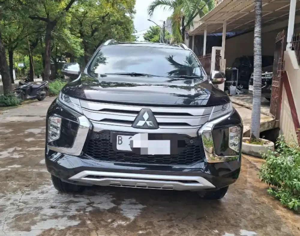 MITSUBISHI PAJERO SPORT DAKAR 2.4 L AT 4X2 WARNA HITAM TAHUN 2024