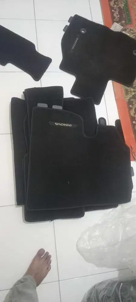 Jok dan karpet lantai innova zenix