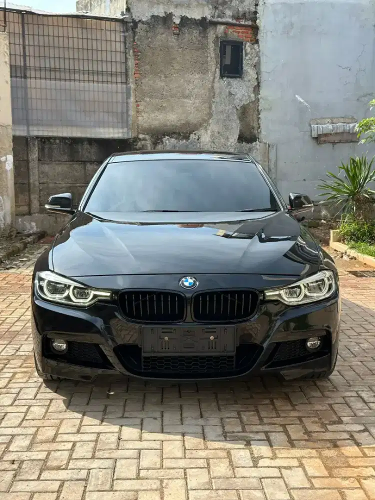 BMW 320i M SPORT 2016