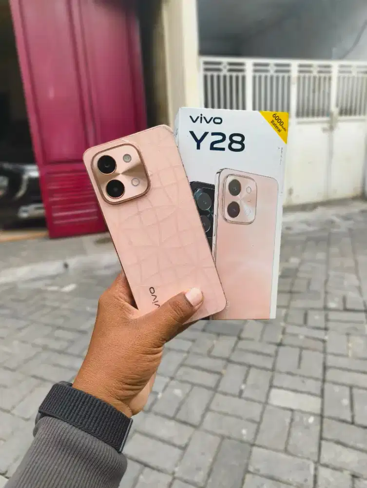 Vivo Y28 6/128 lengkap