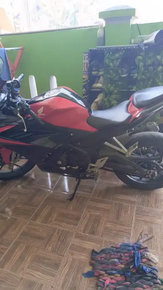 Honda CBR 150 ABS 2023 Take Over (sisa 8 bulan)