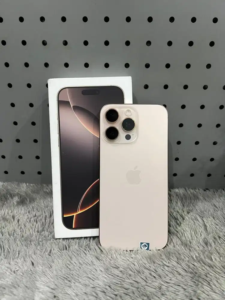 Iphone 16 pro max 512 gb ibox garansi on mulus