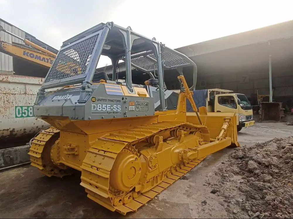 Komatsu Dozer D85 SN 6737