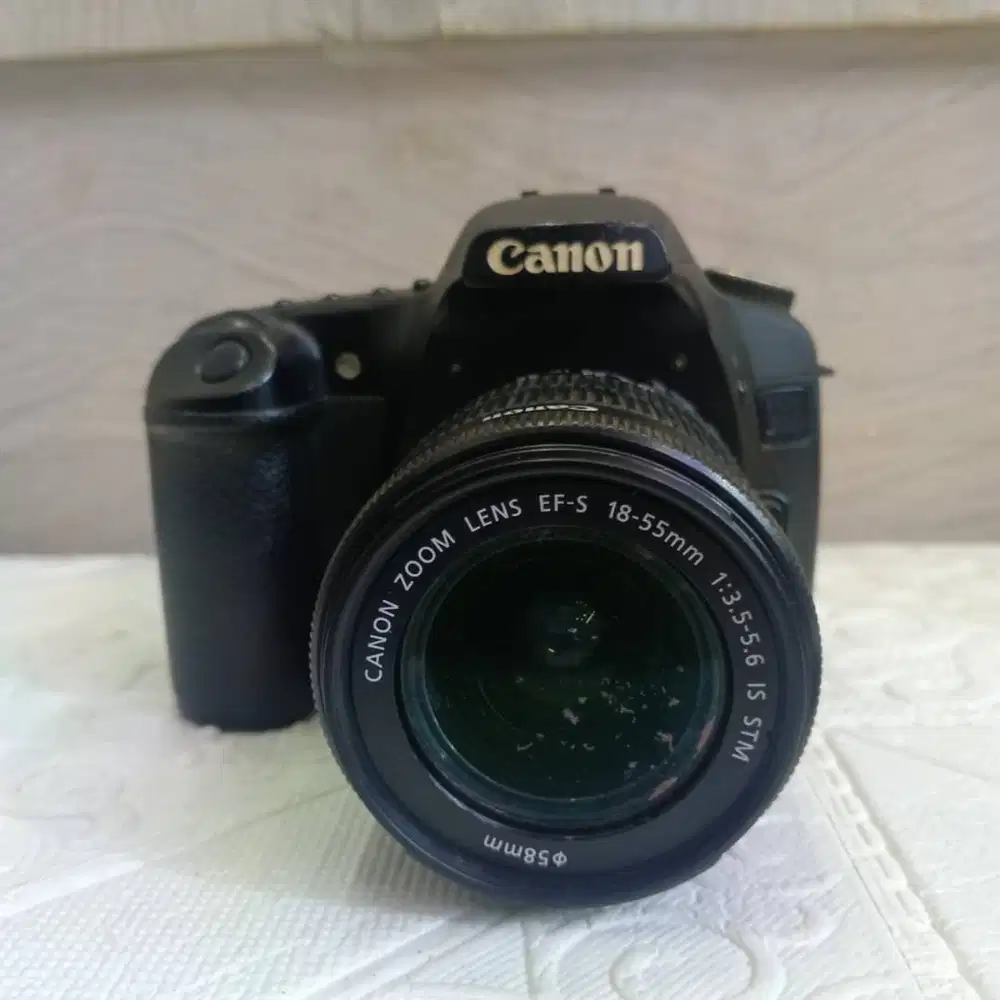 Kamera DSLR SemiProfesional Canon 30D