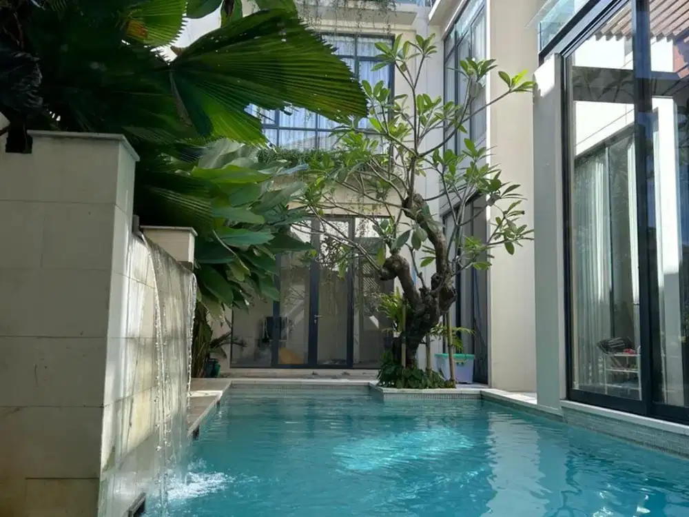 Rumah NAVAPARK BSD CITY, dengan Private Swimming Pool