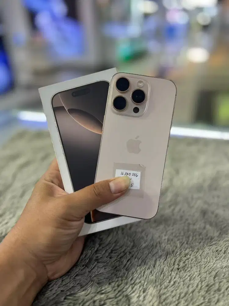 Iphone 16 pro 256 gb ibox garansi on mulus