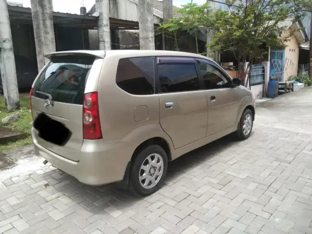 xenia xi pajak panjang