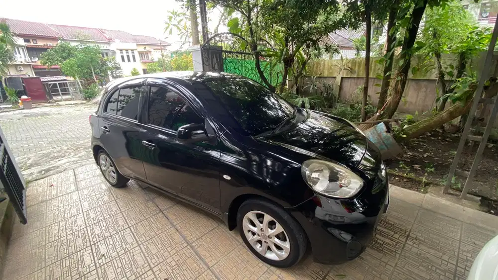 Nissan March 2016 Bensin