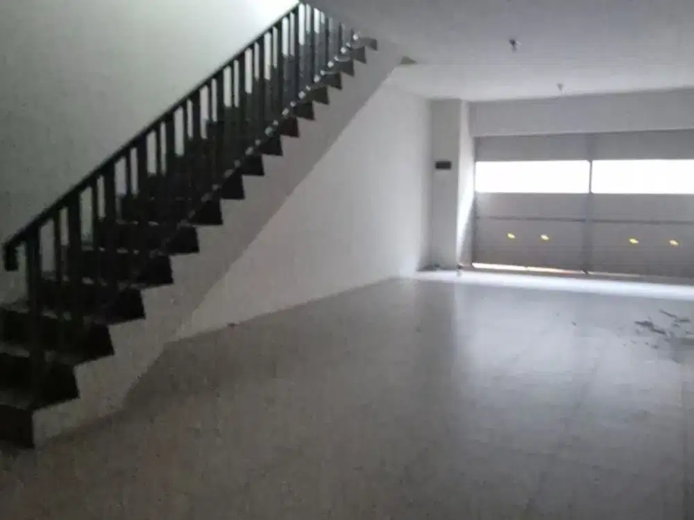 Lokasi Dikaawasan Berkembang, Disewakan Ruko Bikin Hoki di Kota Baru Parahyangan, Bandung