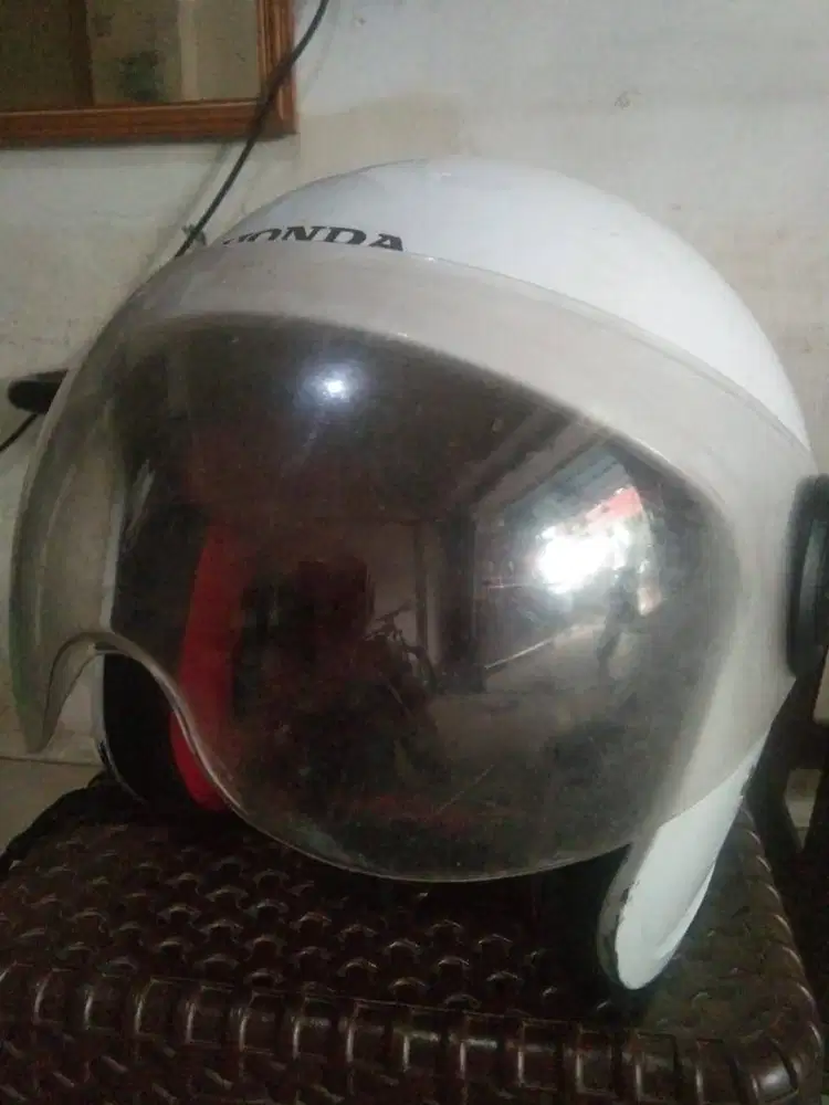 DIJUAL SeADAnya HELM uk.M/L