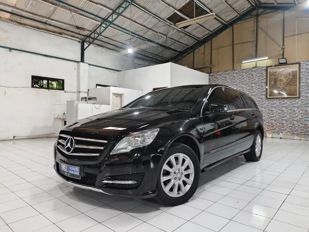 Mercedes Benz R300L Family 2011 Low KM 50rb Tgn 1 Antik Istimewa