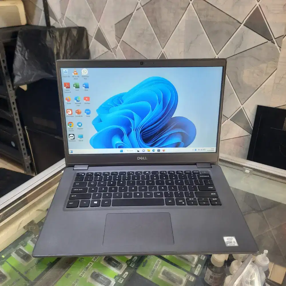 Dell Latitude 3410, Core i3 Gen 10, RAM 8GB, SSD 128GB, 14 inch FHD