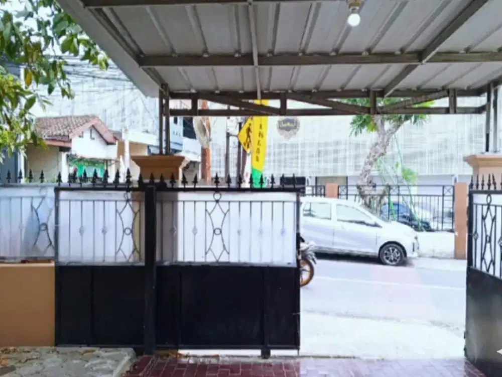 DISEWAKAN RUMAH STRATEGIS – KAWASAN BISNIS PASAR MINGGU, JAKARTA SELATAN