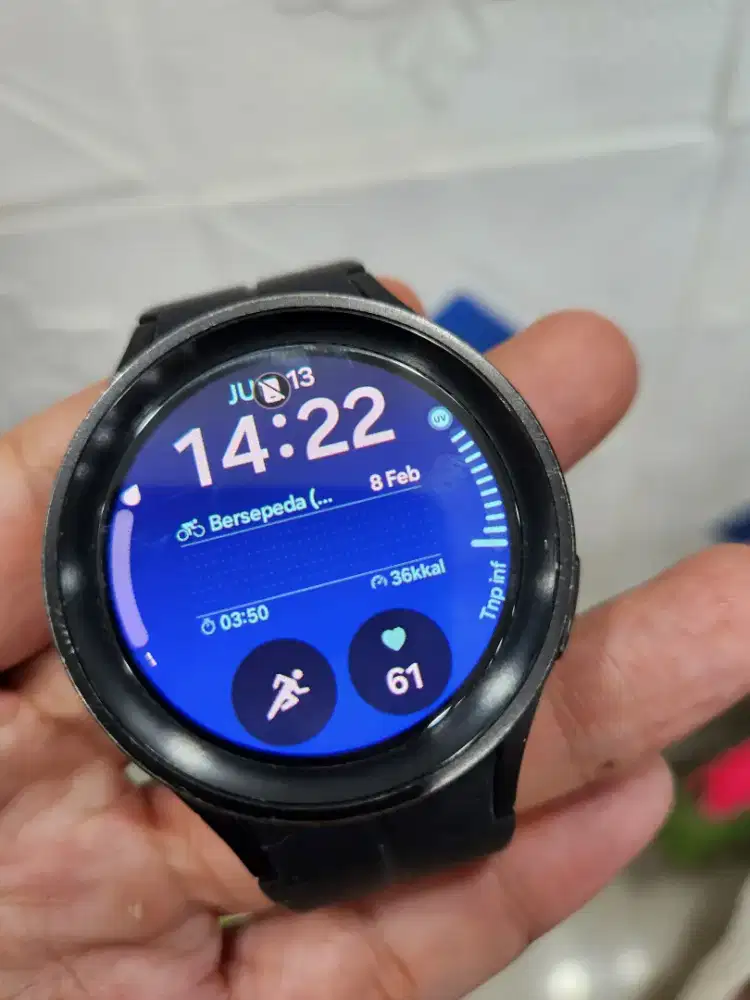 Galaxy watch 5 pro unit plus charger aja