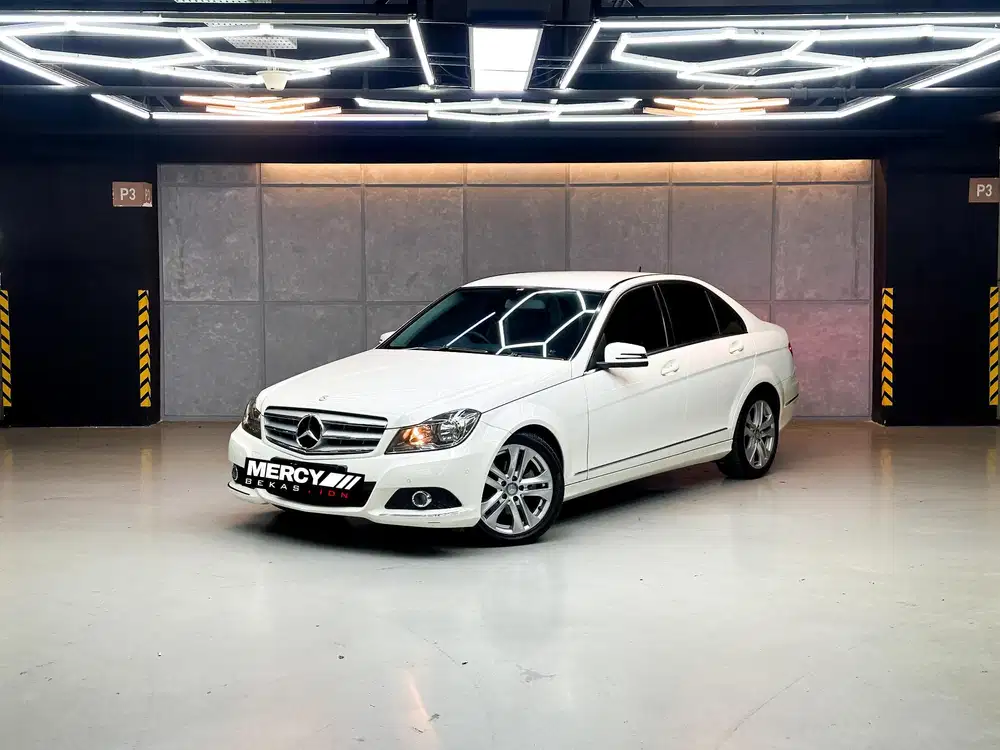 Odo 12 rb !! Mercy Mercedes Benz C200 C 200 Avantgarde W204 Tahun 2012