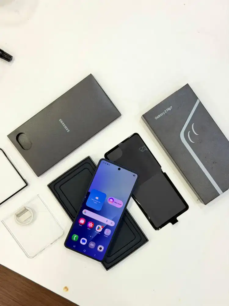 Samsung Z Flip 7 512Gb Like New