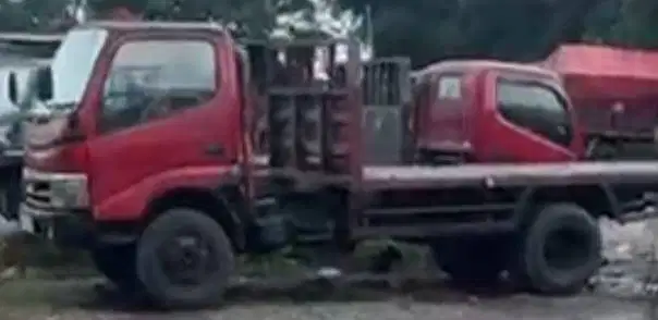 Dijual Truck Crane Toyota Dyna Tahun 2005