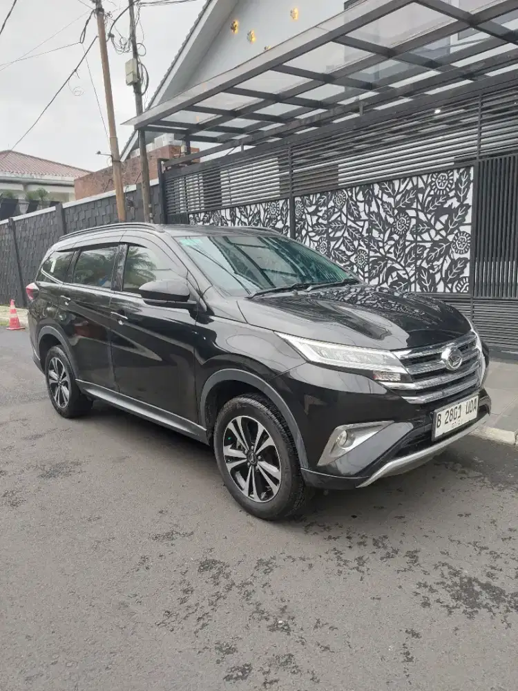 Daihatsu Terios R matic hitam