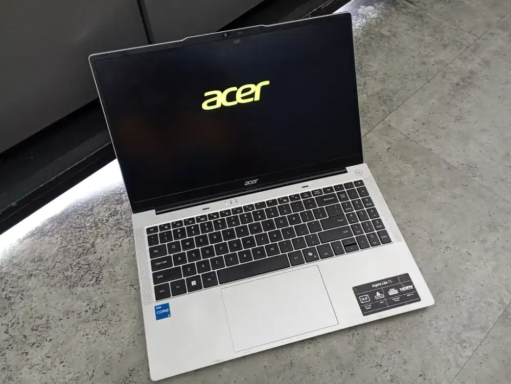 Acer aspire lite 15 core i5 gen 12