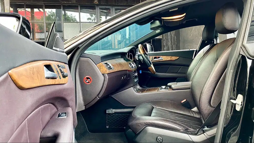 Mercedes Benz CLS350 3.5L V6 306HP NIK 2013