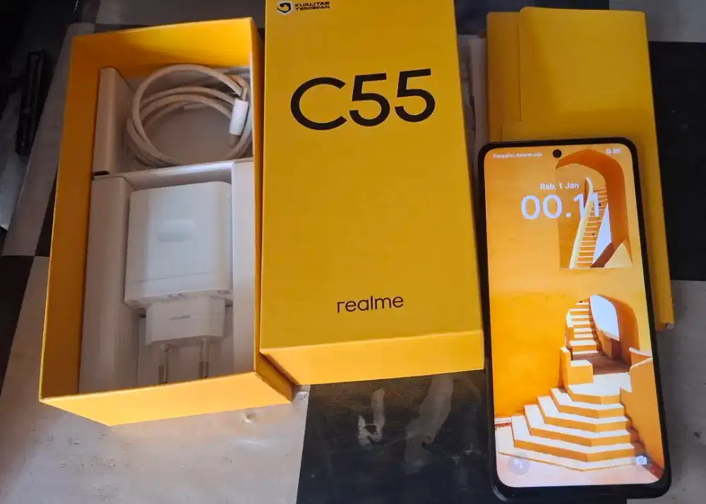 Dijual Real Me C55 6/128 mulus