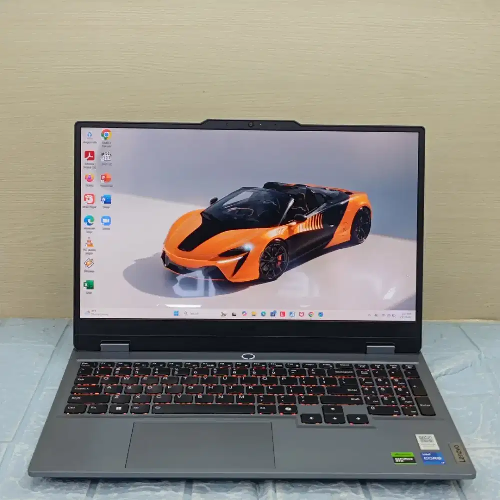 LAPTOP LENOVO LOQ 15IRX9 INTEL CORE I7 GEN 13 RAM 20 GB SSD 512 GB